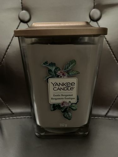 Svíčka Yankee Candle hranatá - Exotic bergamot